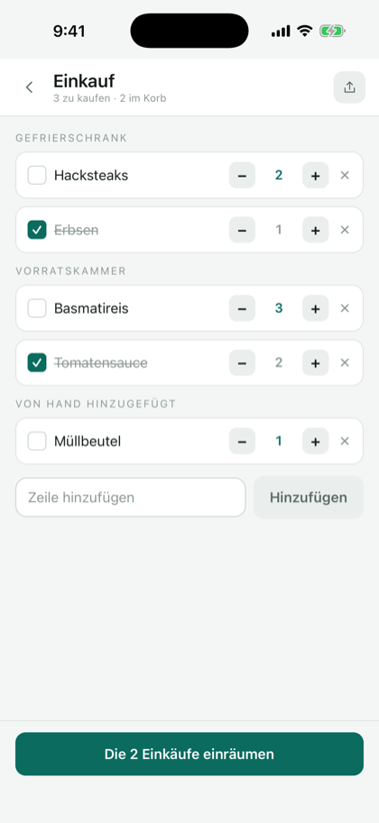 Die Einkaufsliste: die Zeilen nach Bereich mit ihrer Menge, zwei abgehakte Zeilen, der Knopf Die 2 Einkäufe einräumen.