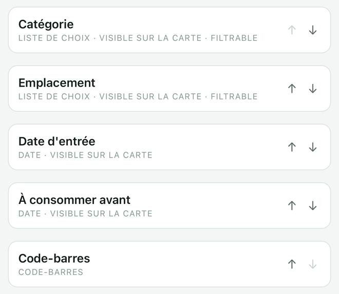 Les champs d'une base : catégorie, emplacement, date d'entrée, à consommer avant, code-barres.