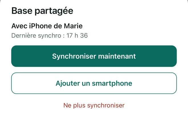 La feuille Base partagée : dernière synchro, Synchroniser maintenant, Ajouter un smartphone, Ne plus synchroniser.