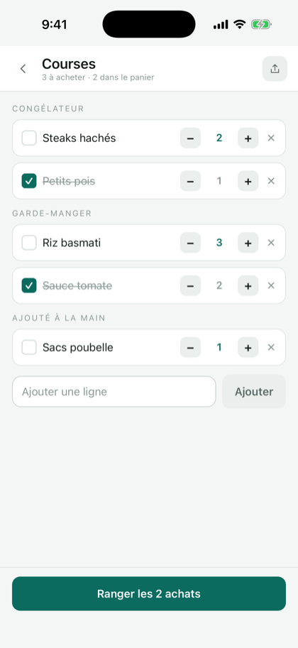 La liste de courses : les lignes par base avec leur quantité, deux lignes cochées, le bouton Ranger les 2 achats.