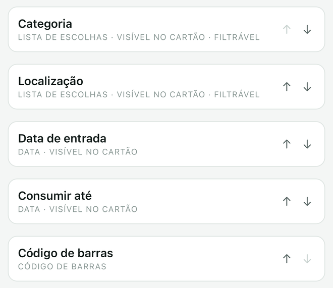 Os campos de uma base: categoria, localização, data de entrada, consumir até, código de barras.