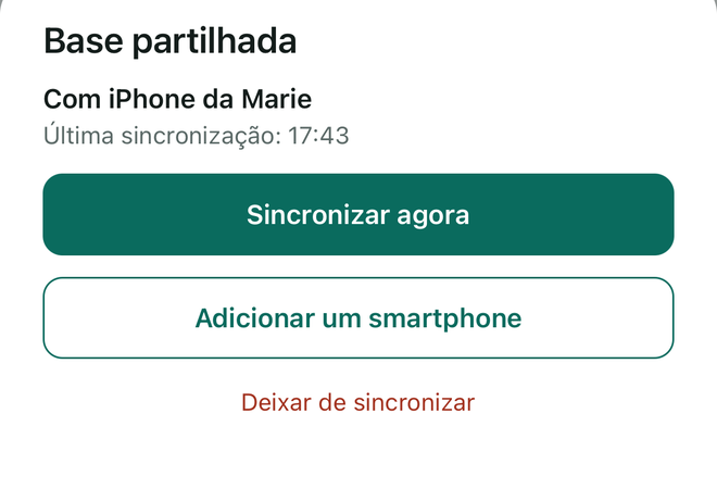 A folha Base partilhada: última sincronização, Sincronizar agora, Adicionar um smartphone, Deixar de sincronizar.